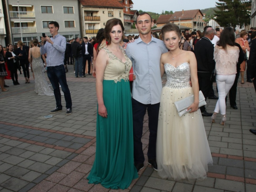 FOTO/VIDEO: Matura 2017. - Defile mladosti na ulicama Prozora