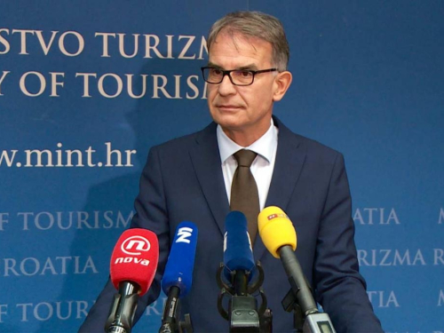 U devet mjeseci 17 milijuna turista i više od 97 milijuna noćenja