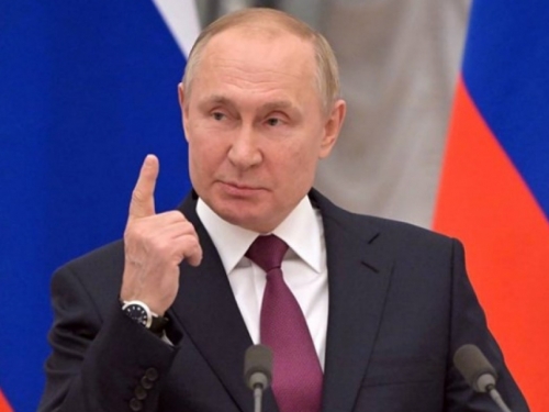 Putin otkrio kada će prekinuti granatiranje Mariupolja