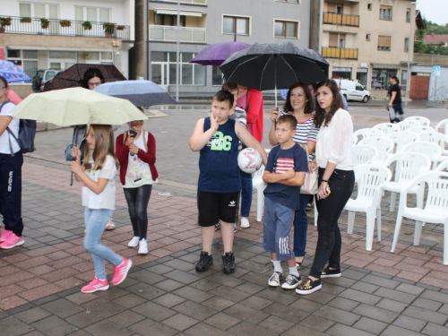 FOTO: U Prozoru održan festival duhovne glazbe ''Djeca pjevaju Isusu''