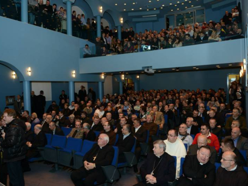 FOTO: U Zagrebu premijerno prikazan film "Uzdol 41"