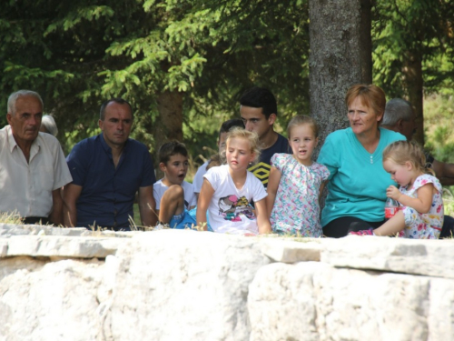 FOTO: Na Vran planini služena misa za poginule duvandžije