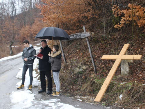 FOTO: Put križa - Prva korizmena nedjelja u župi Uzdol