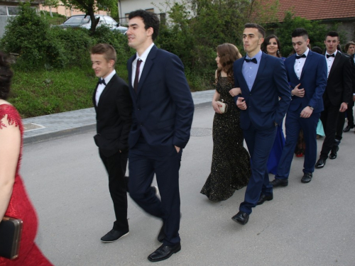 FOTO/VIDEO: Matura 2016. - Defile mladosti i ljepote na ulicama Prozora