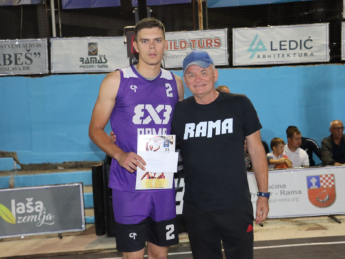 FOTO: 'Caffe Bulldog' pobjednik 23. Streetball Rama - Davor Ivančić Dačo