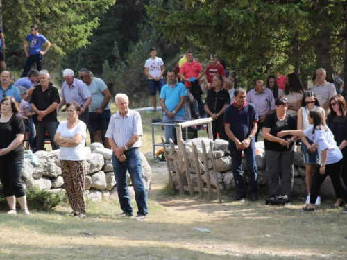 FOTO: Na Vran planini služena misa za poginule duvandžije