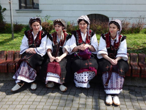 FOTO: HKUD „Rama“ na 10. smotri folklora u Derventi