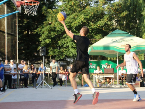 FOTO: ''General Vasilije Mitu'' iz Zagreba pobjednik 15. Streetball Rama