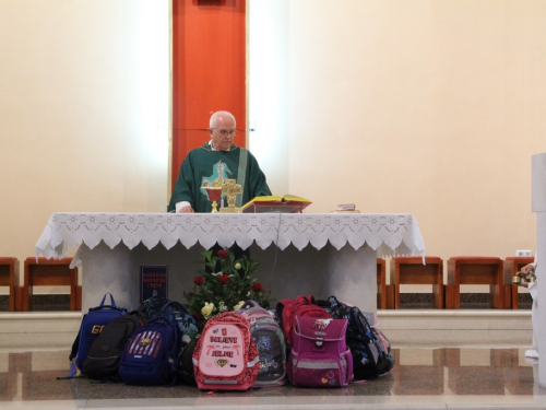 FOTO: Blagoslov prvašića u župi Prozor