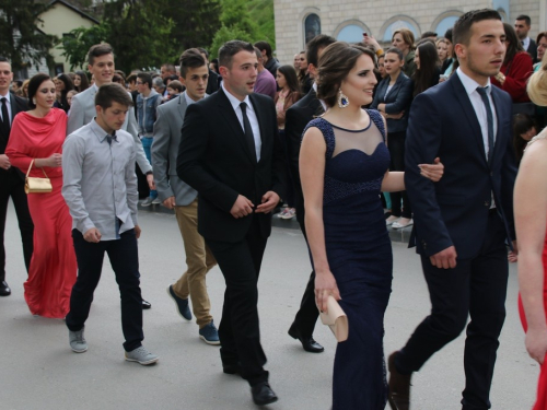 FOTO/VIDEO: Matura 2016. - Defile mladosti i ljepote na ulicama Prozora