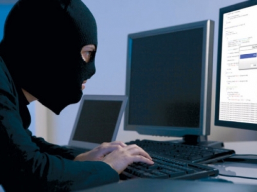 Hakeri provali u 100 banaka i ukrali 300 milijuna dolara