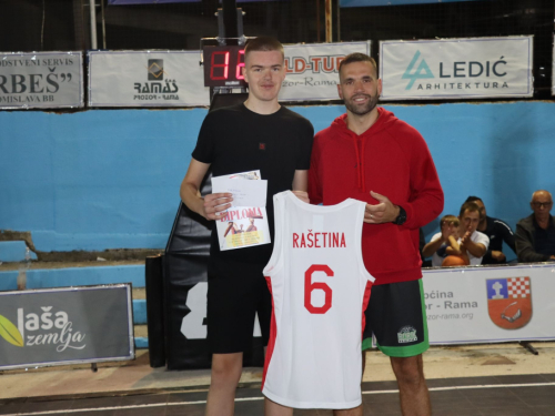 FOTO: 'Caffe Bulldog' pobjednik 23. Streetball Rama - Davor Ivančić Dačo