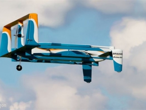 Amazon dostavio svoju prvu pošiljku dronom