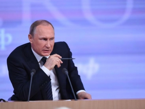 Putin: Bez plina mogli bismo natrag u pećine