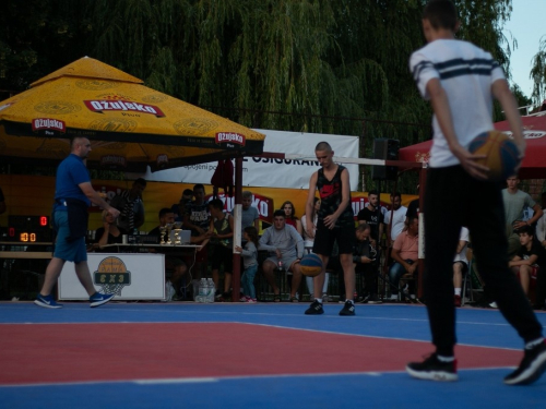 FOTO: Ekipa ''La Pont'' pobjednik 18. Streetball Rama 2020.