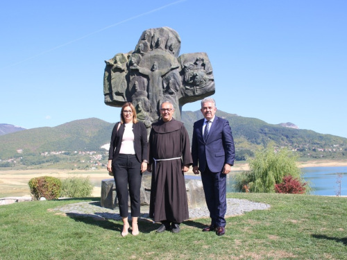 FOTO: Na Šćitu održan znanstveni skup ''Rama u drugom svjetskom ratu i poraću''