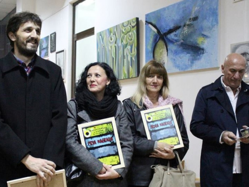 Antonio Džolan osvojio „Grand prix“ nagradu na 14. bugojanskom likovnom bijenalu