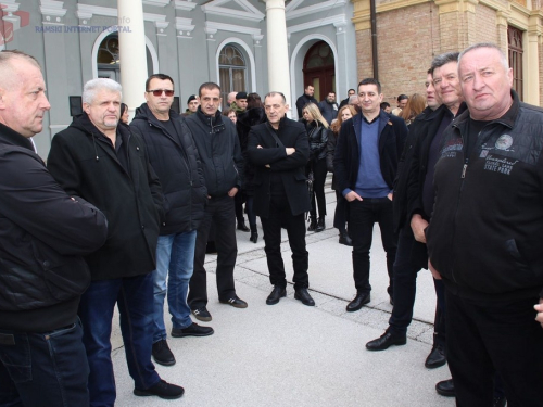 FOTO: Na Mirogoju sahranjen pukovnik Ante Pavlović