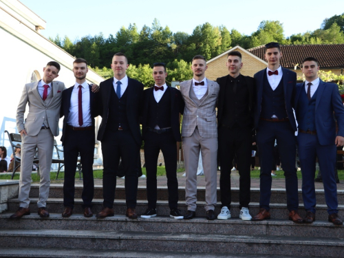 FOTO/VIDEO: Matura 2024. - Defile mladosti na ulicama Prozora