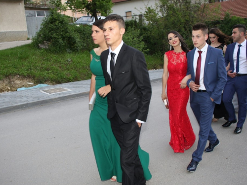 FOTO/VIDEO: Matura 2016. - Defile mladosti i ljepote na ulicama Prozora