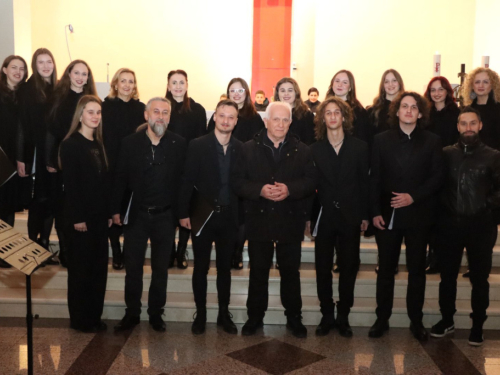 Veličanstvena završnica u Rami: ''Čuvarice'' koncertom u Prozoru zaključile korizmenu turneju