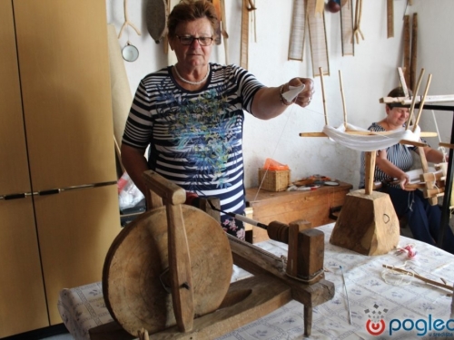 Kate Karača čuva ramsku narodnu nošnju staru preko 100 godina
