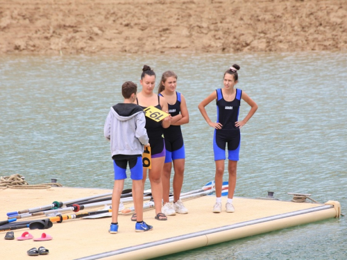FOTO: Na Ramskom jezeru održana 10. veslačka regata