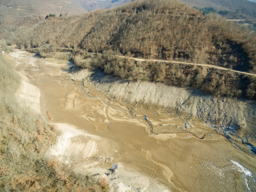 FOTO/VIDEO: Jablaničko jezero povuklo se iz Donje Rame