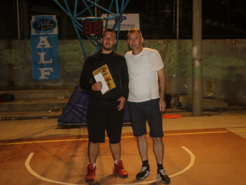 Foto: Internet club dd pobjednik je Streetball Rama 2018. za juniore