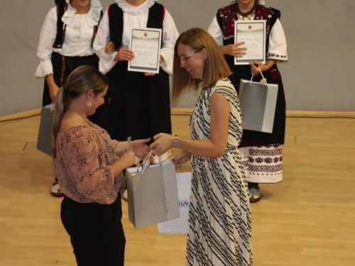 FOTO/VIDEO: 2. večer folklora u Prozoru - ''Običaje svoje zaboravit neću''