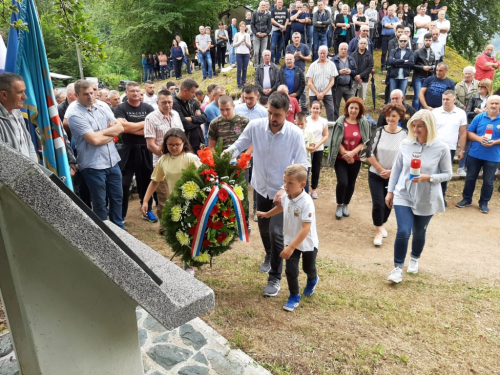 FOTO: Na Pomenu obilježena 27. obljetnica stradanja hrvatskih branitelja