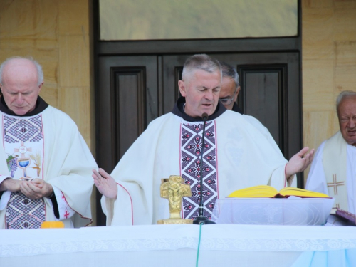 FOTO: Misa Uočnica povodom proslave Velike Gospe u župi Rama Šćit