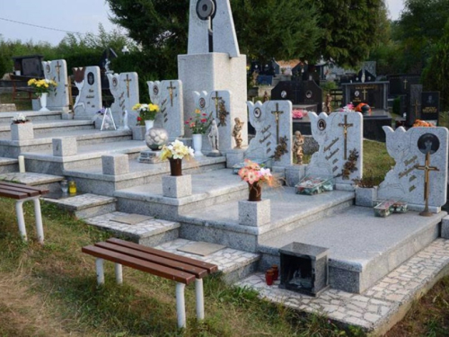 Milanović: Još uvijek nema pravde za osmero djece ubijene u dječjem parku u Vitezu