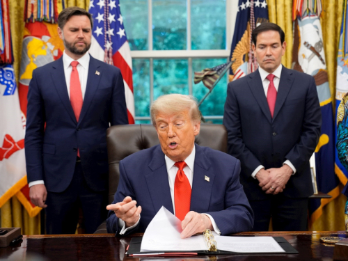 Tijesno izglasan Trumpov zakon koji je razbjesnio Muska