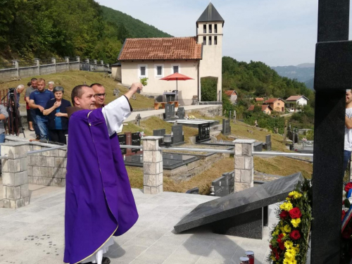 FOTO: Obilježena 27. obljetnica stradanja Hrvata na Hudutskom