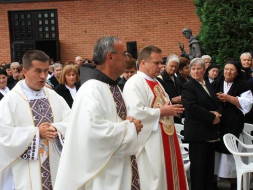 FOTO: Mlada misa don Pere Burečića