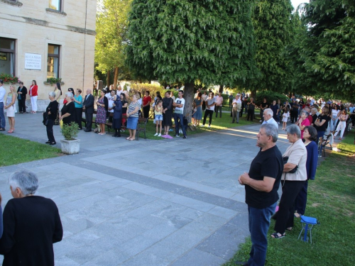 FOTO: Druga večer trodnevnice Maloj Gospi na Šćitu