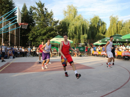 FOTO: ''General Vasilije Mitu'' iz Zagreba pobjednik 15. Streetball Rama