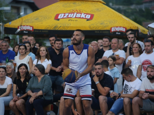 FOTO: Ekipa ''Makarska 3x3'' pobjednik 19. Streetball Rama 2021.