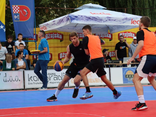 FOTO: Druga večer Streetball turnira u Prozoru