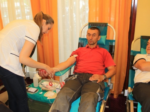 FOTO: U motelu HE Rama održana akcija dobrovoljnog darivanja krvi