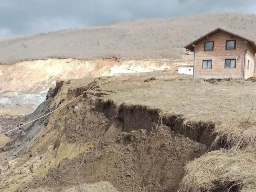 HRS: Hrvatima u Uskoplju zbog ugljenokopa prijeti novi egzodus