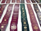 Razbijena mreža krivotvoritelja putovnica za migrante, uhićene 24 osobe