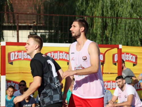 FOTO: Ekipa ''Ba.Riba'' pobjednik 20. Streetball Rama 2022.