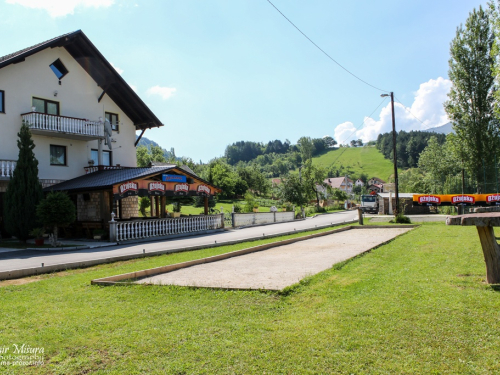 Caffe bar 'Mirakul' na Ramskom jezeru