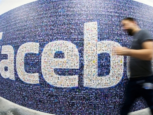 Facebook se pretvara u šarenu napast