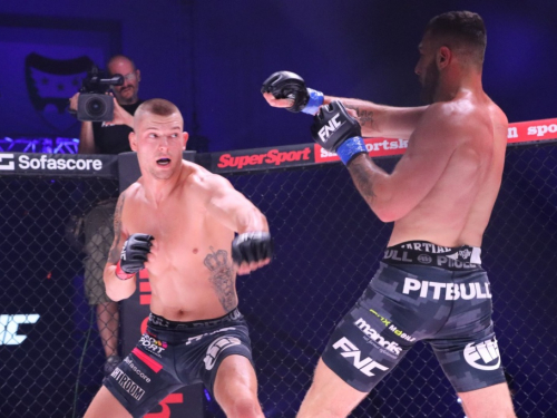 FOTO: Tomislav Sičaja pobjedio u drugom profesionalnom nastupu u MMA