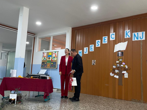 Mjesec hrvatske knjige obilježen u Osnovnoj školi Ivana Mažuranića u Gračacu