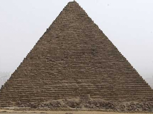 Francuzi otkopali 35 minijaturnih piramida