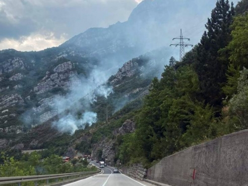 Ponovno gori nepristupačan teren u Jablanici